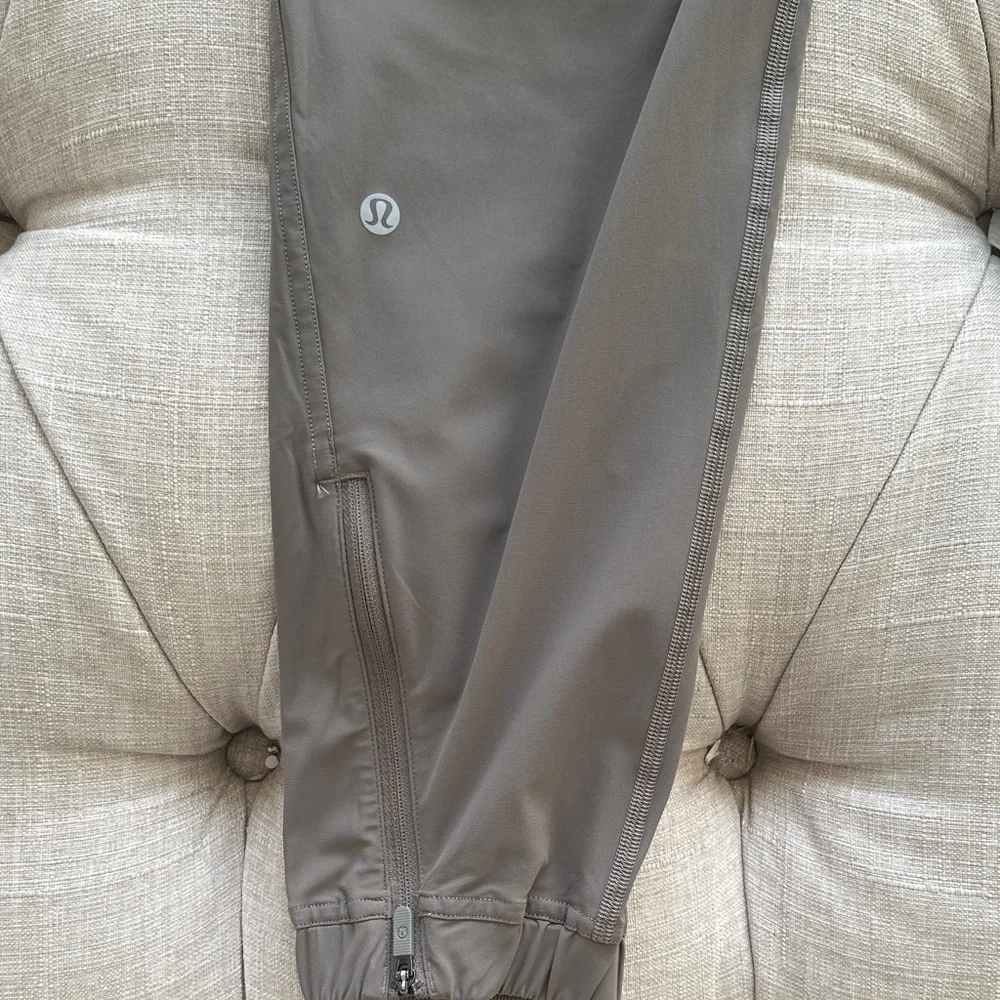 Lululemon Athletica Track Pants - Picture 3 of 9